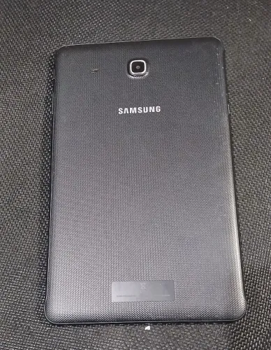 Tablet Samsung T560