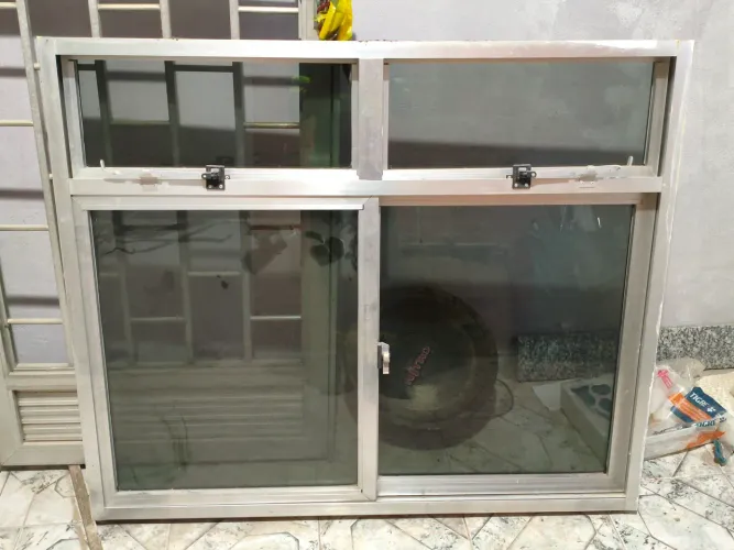 Janela de alumínio 