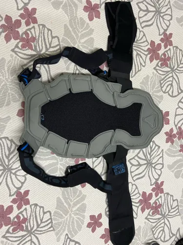 Protetor de coluna Tryonic Fell 3.7