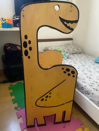 Torre De Aprendizagem Montessori Dinossauro