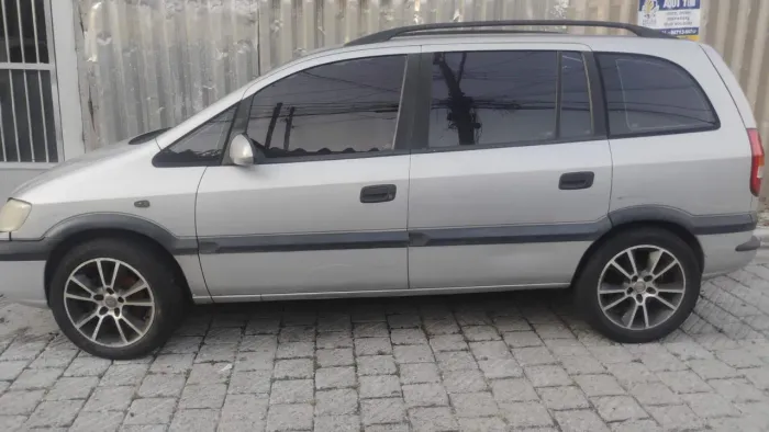 Chevrolet Zafira 2.0/ CD 2.0 8V MPFI 5P Mec. 2001
