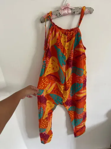 Lote de roupas de grife infantil