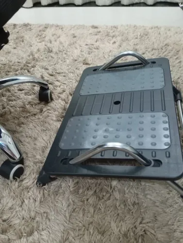 Apoio de Pés Ergonômico para Home Office - Ótimo Estado