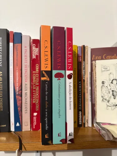 Livros usados e box