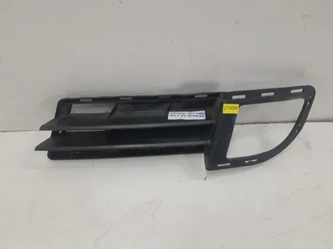 Grade Inferior Do Farolete Astra 03/11 Original 21699 Fosco
