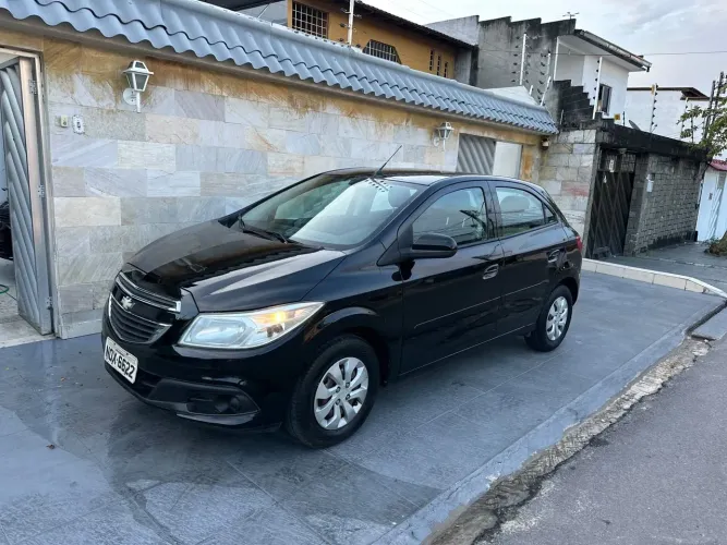 Chevrolet Onix Hatch LT 1.0 8V Flex Power Mec. 4P 2014