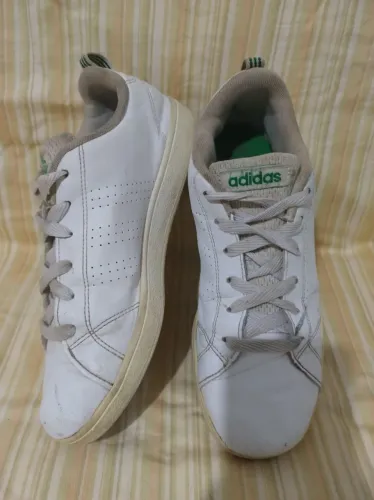 Tênis Adidas , feminino , tamanho 35