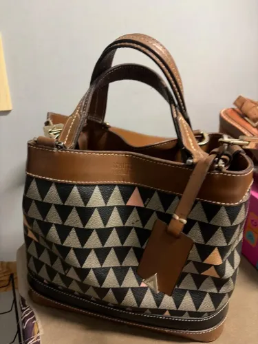 Vendo bolsa da shutz semi nova 