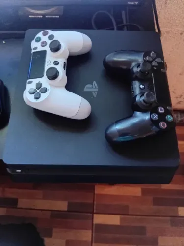 PS4 SLIM