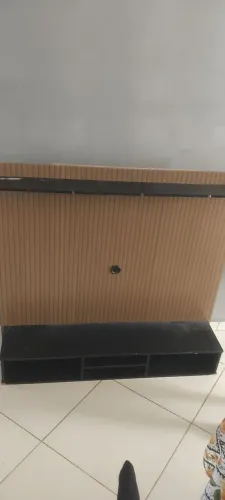Painel suspenso para tv