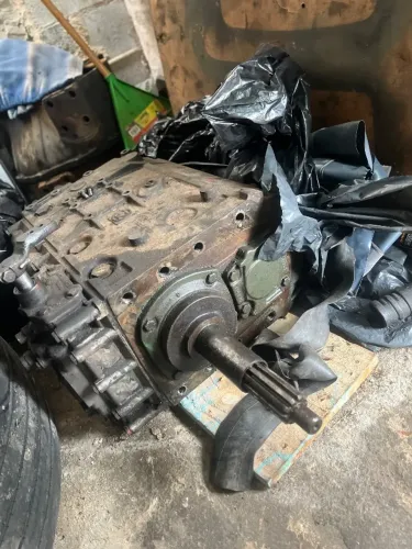 Câmbio 6 marchas ZF 0500/457