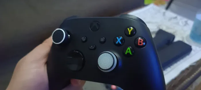 Controle Xbox Séries + Carregador de pilhas Duracell 