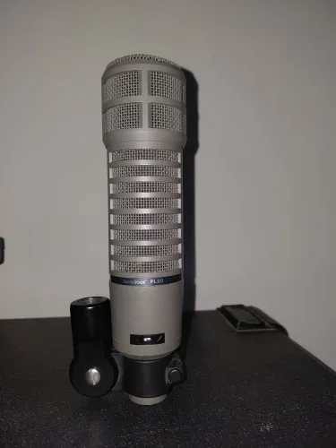 Microfone Electro-Voice RE20
