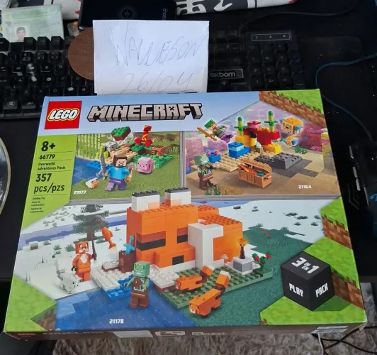 Lego minecraft 3 em 1 66779 e lego the guardian battle 21180