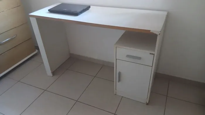 Mesa escrivaninha