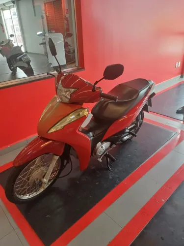 Vendo uma moto Honda Biz