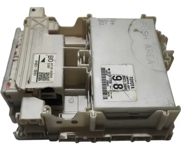 Caixa Fusiveis Toyota Yaris 1.5 2019 A 2022 827300db00