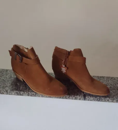 Bota de couro