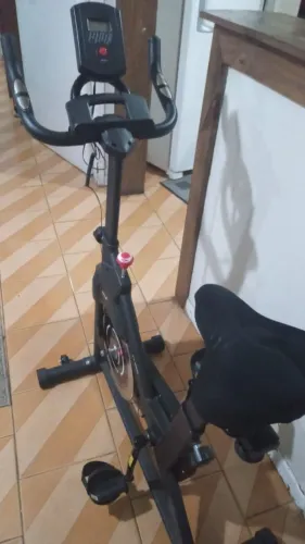Vendo bicicleta ergométrica semi nova