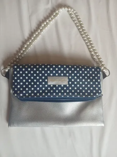 bolsa artesanal criada pela marca Almeida Borgatto Bolsas