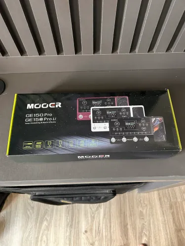 Pedaleira para Guitarra Mooer GE150 Pro Li