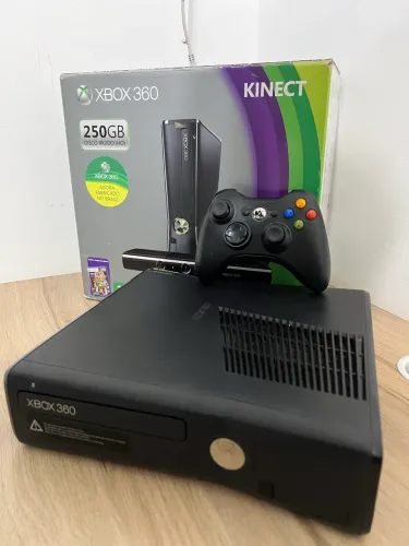 Xbox 360 - 250gb