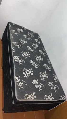 Cama de solteiro 