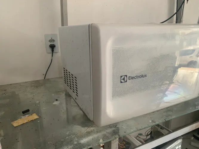 Vende-se microondas