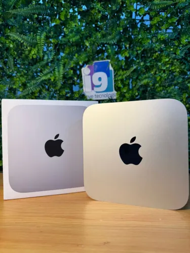 Mac Mini 2023  M2 Chip   8 core CPU - 10 Core GPU Memória 8GB 256GB SSD  Cor prata  