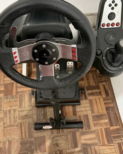 Volante Logitech G27 + Câmbio + Pedais + Cockpit Completo