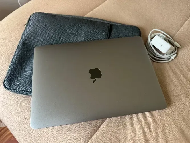 MACBOOK AIR 13,3? M1 - 8GB - 256GB - 65 CICLOS