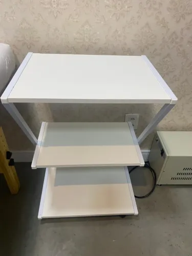 MESA Z - ESTÉTICA - R$ 290,00
