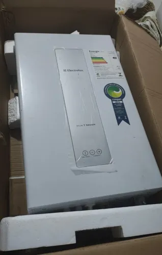 Aquecedor de água a gás Eletrolux Blue Touch Digital 24L | AQ24L GLP
