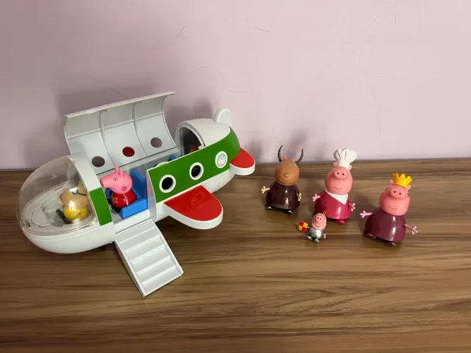Kit brinquedo avião pepa pig 