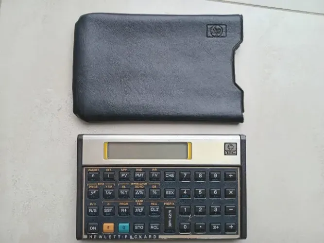 Calculadora científica HP 12c golden