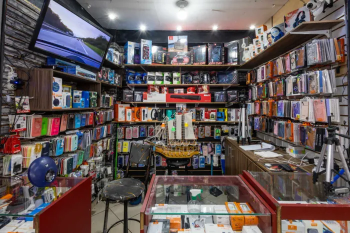Loja em galeria na Rua Santa Ifigênia, 573 - Loja 10 15 m²