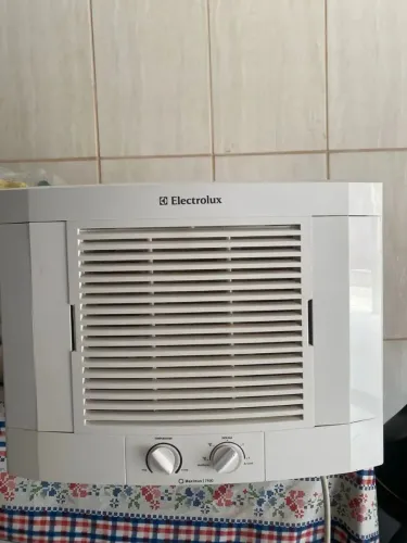 Ar condicionado    220v e 7.500btus