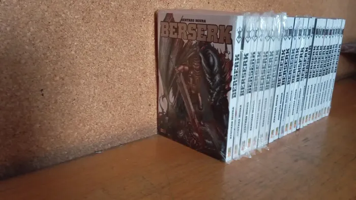 Coleção mangá Berserk 3,5-11,14-23, 29-33