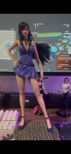 Tifa Lockhart,Versão vestido roxo 30cm escala 1/6