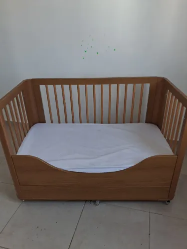Berço multifuncional 
