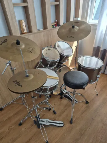 Bateria pouquíssimo uso e ótimo preço 