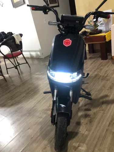 Scooter Elétrica Foston