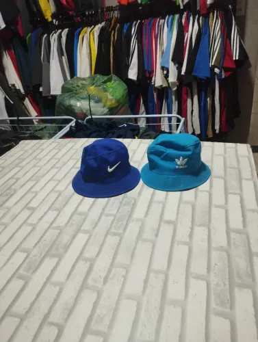 baket disponivel azul escuro e azul claro