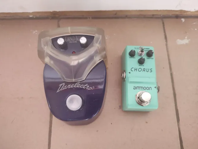 Pedais de Chorus e Reverb