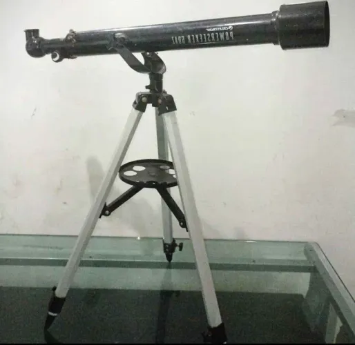 Telescópio Celestron PowerSeeker 60AZ<br> (Para uso ou decoração sofisticada)