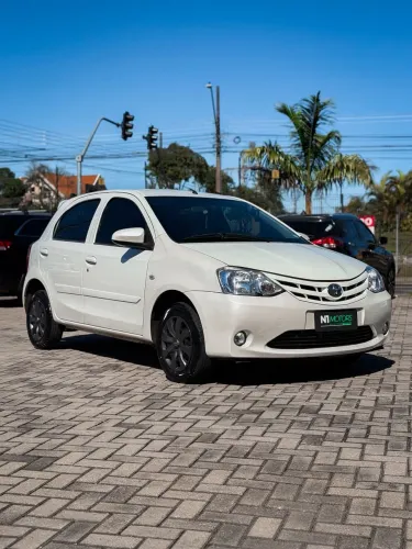 Toyota Etios 1.3 Flex 16V 5P Mec. 2016