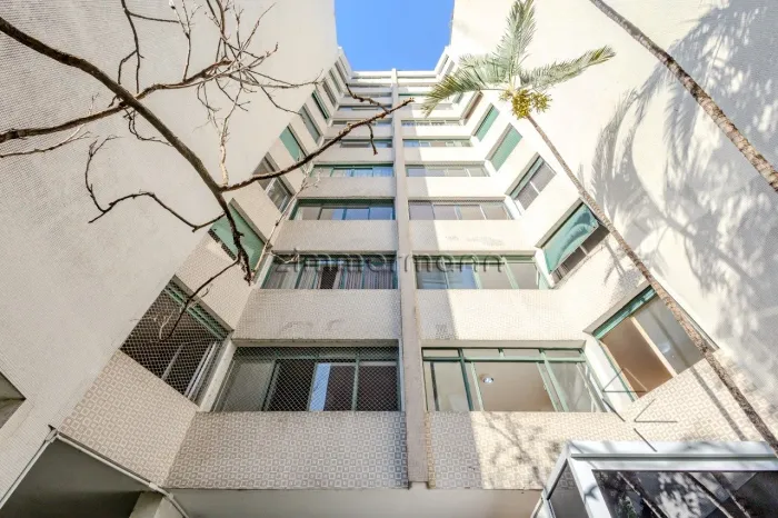 APARTAMENTO PINHEIROS 2 DORMITÓRIOS