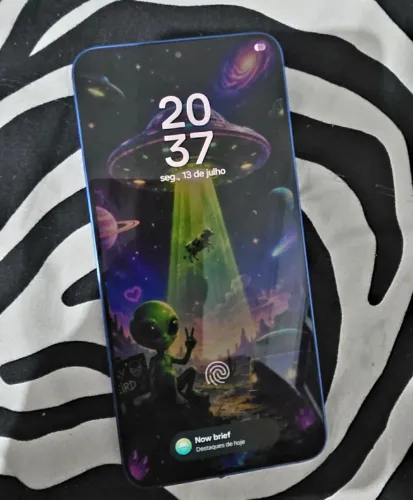 Samsung S25 plus 512gb 12 Ram e 12 de ram plus carregador de 45w e fone Samsung buds care
