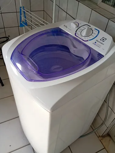 Máquina de lavar roupa Eletrolux turbo 8.5 k