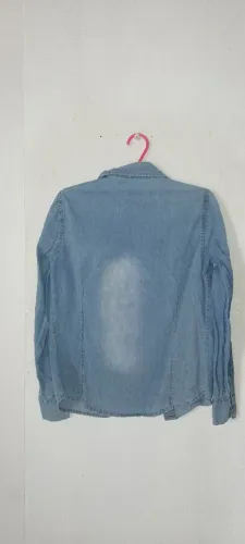 Blusa jeans estilo jaqueta 